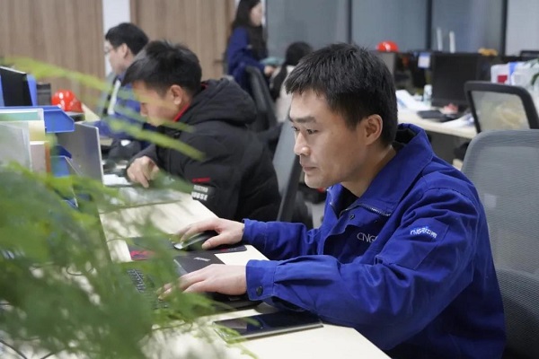 中偉明星講師丨肖坤：八年深耕一線，三尺講臺育“中堅”
